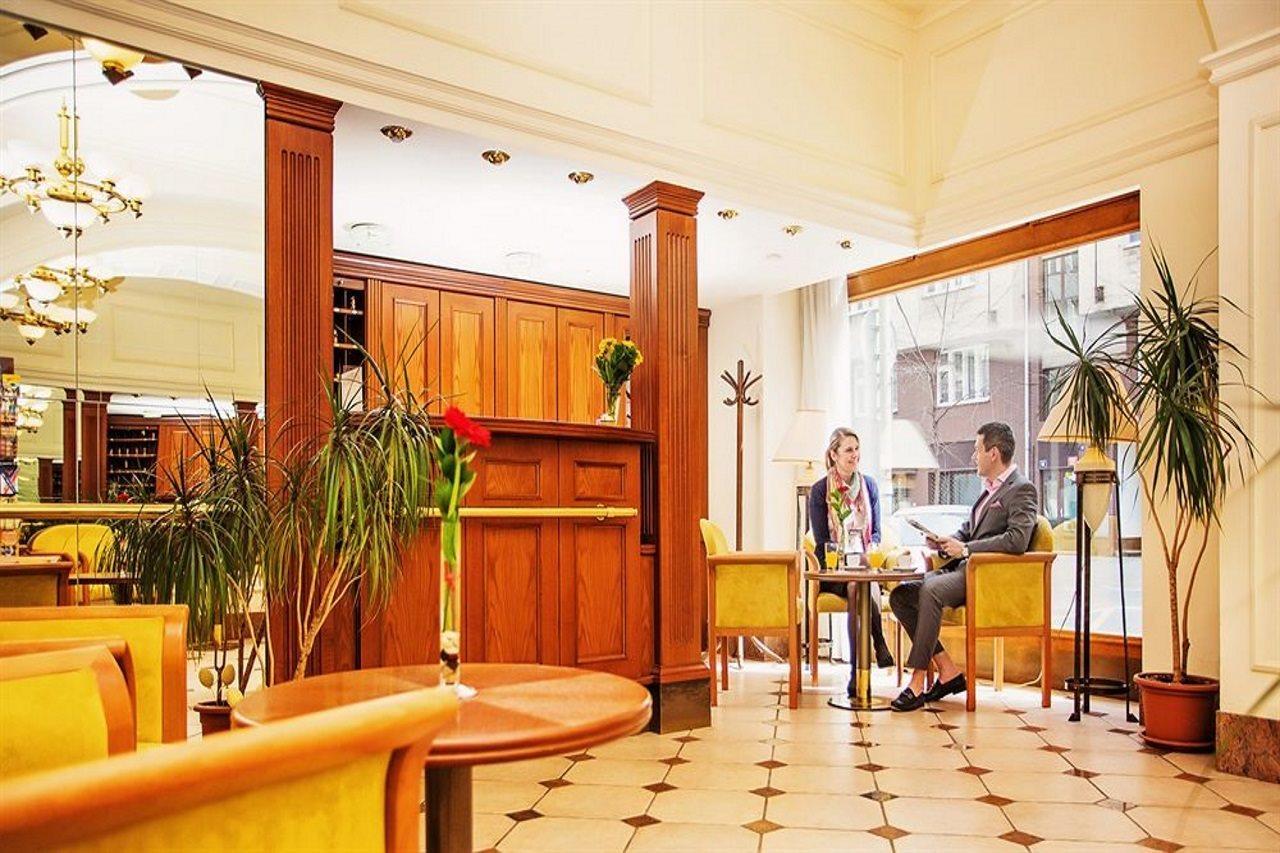 Galerie Royale Hotel Prague Luaran gambar