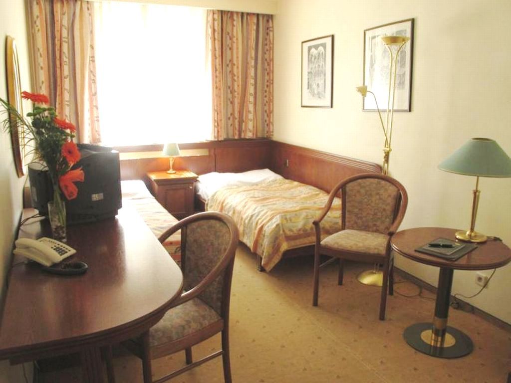 Galerie Royale Hotel Prague Luaran gambar