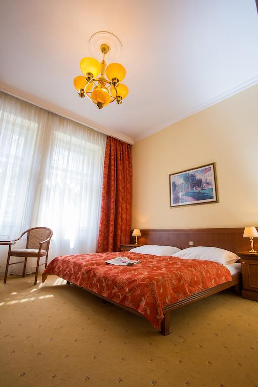 Galerie Royale Hotel Prague Luaran gambar