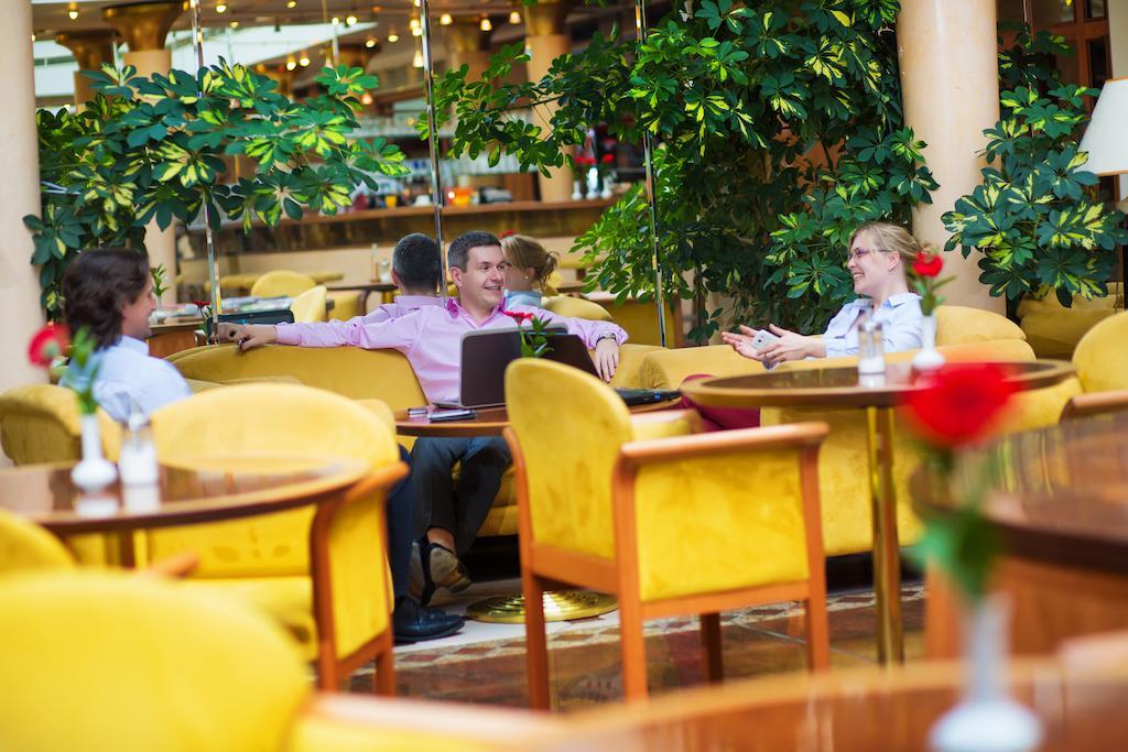 Galerie Royale Hotel Prague Luaran gambar