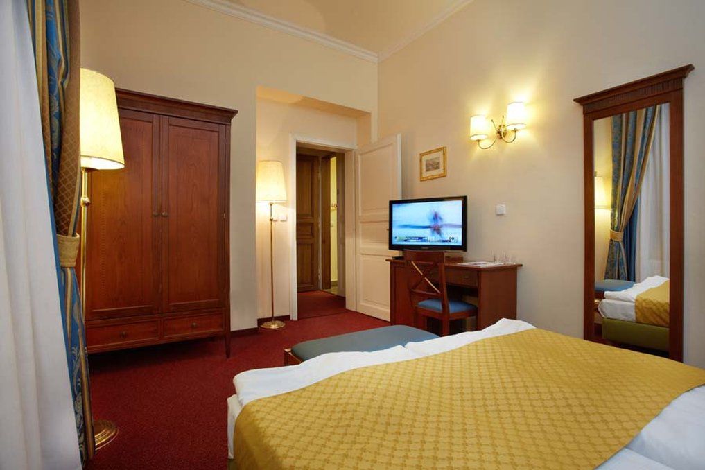 Galerie Royale Hotel Prague Luaran gambar