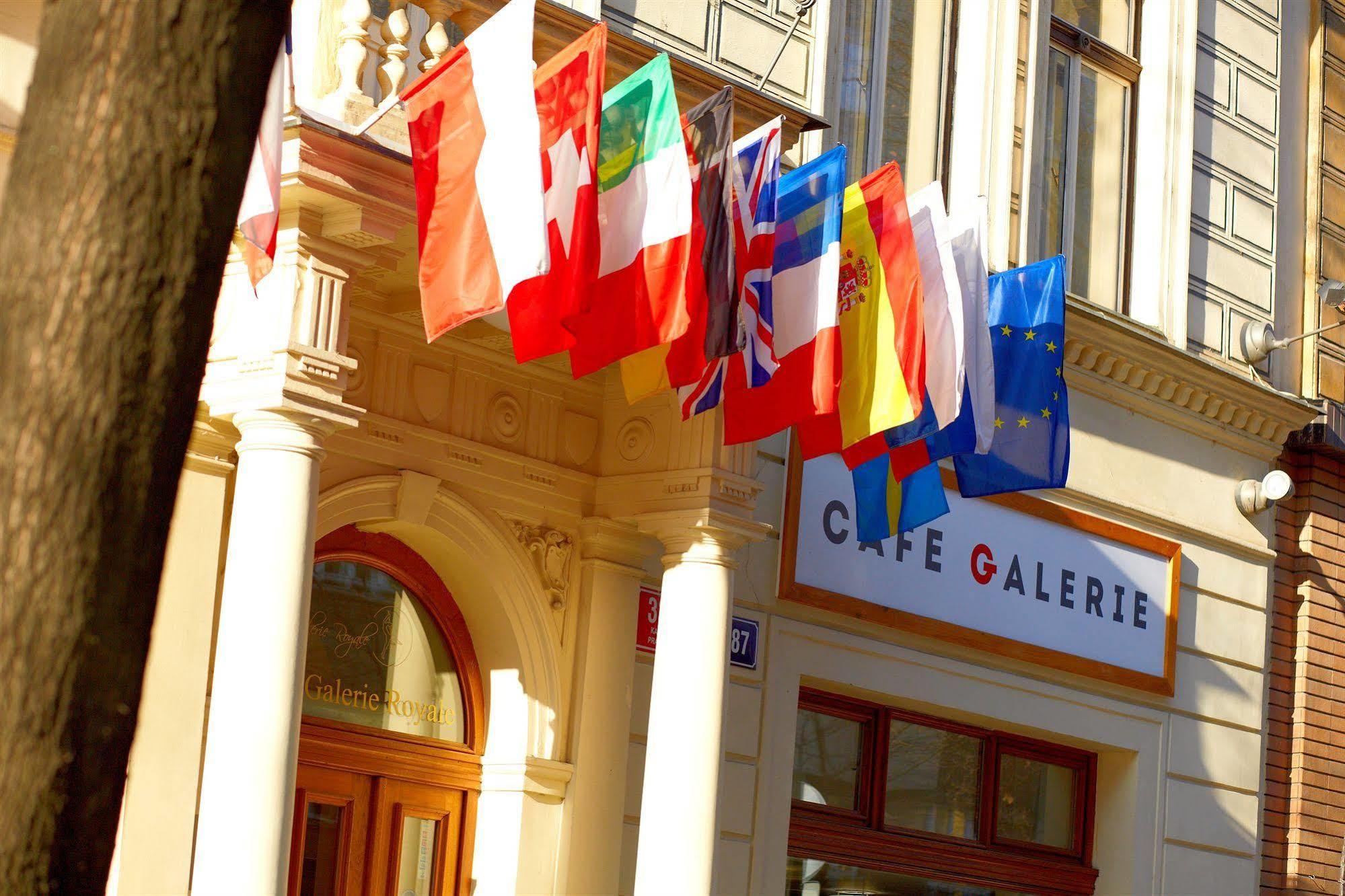 Galerie Royale Hotel Prague Luaran gambar