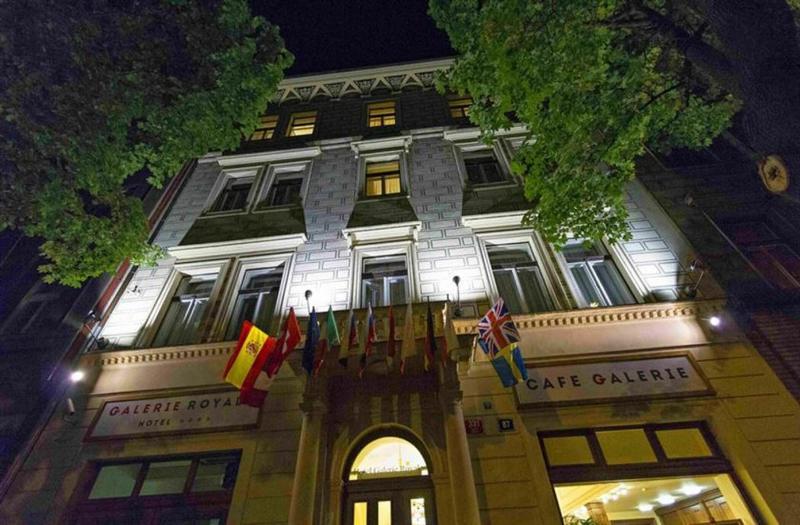 Galerie Royale Hotel Prague Luaran gambar
